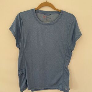 The American Outdoorsman for women, t-shirt, new with tags size extra large